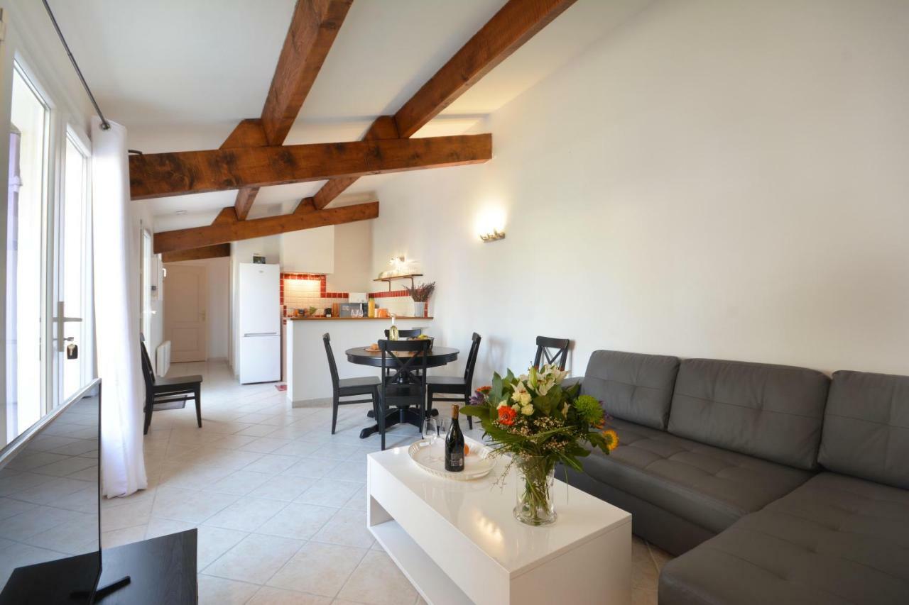 Mas Et Gite De La Picholine LʼIsle-sur-la-Sorgue Εξωτερικό φωτογραφία